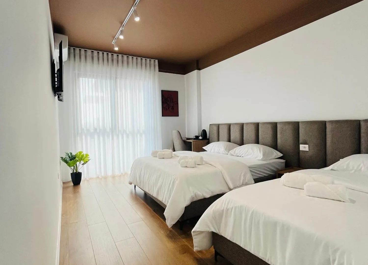 Alze Hotel - Tirana location