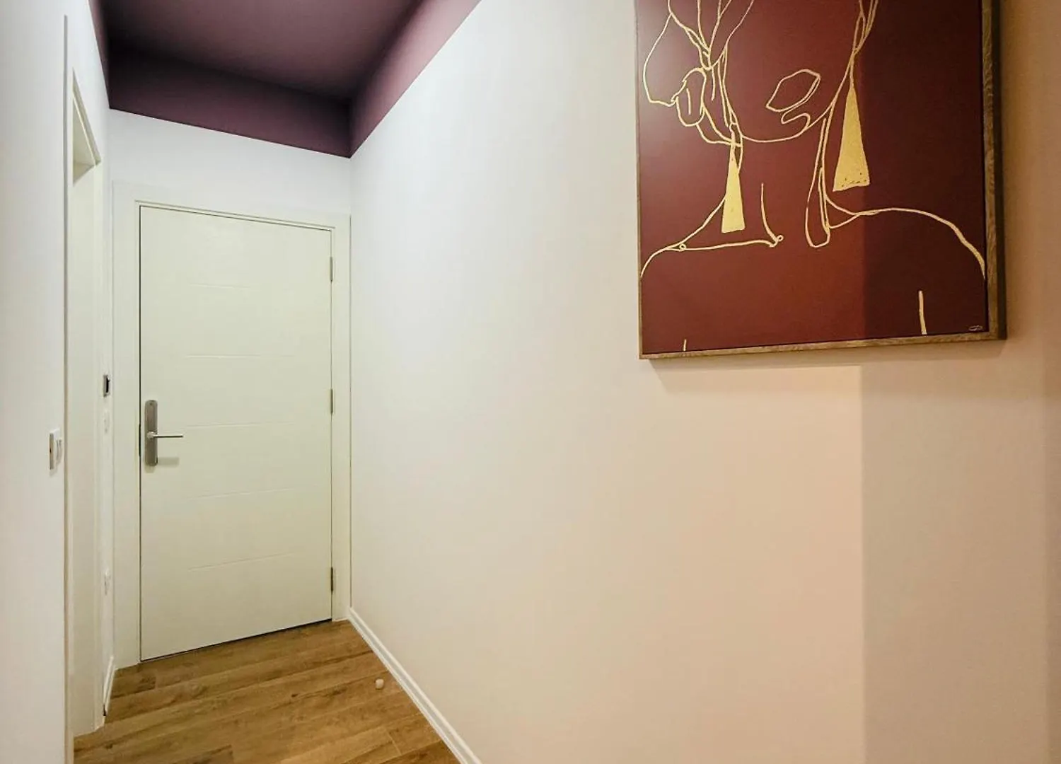 Alze Hotel - Tirana 0*,  Albania
