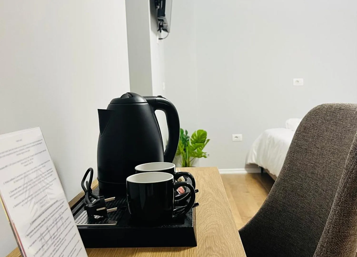 Alze Hotel - Tirana Guest house