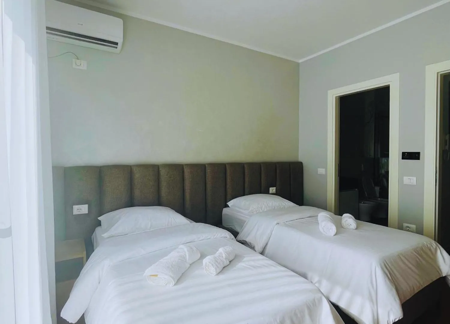 Guest house Alze Hotel - Tirana Albania