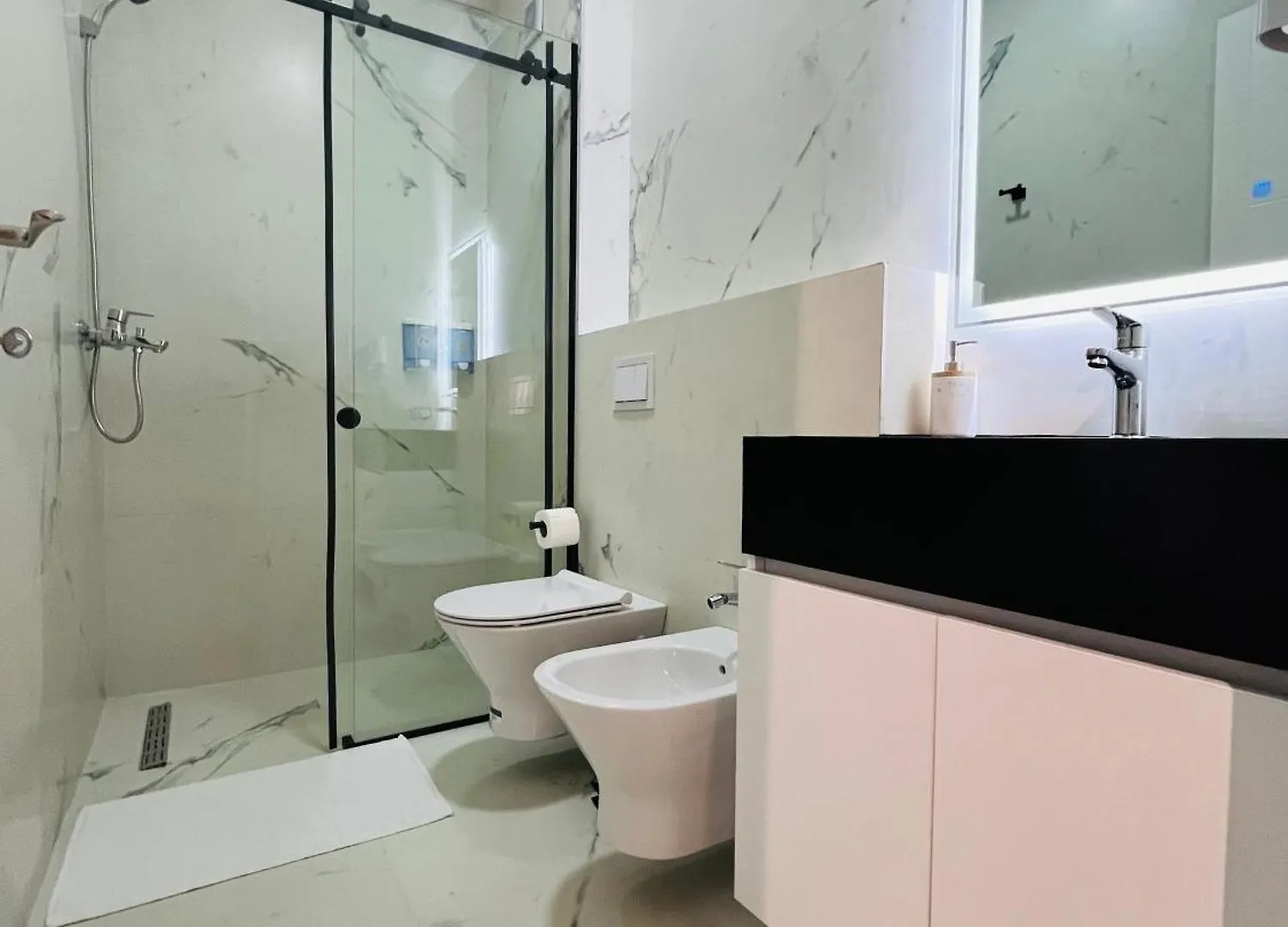 Guest house Alze Hotel - Tirana Albania